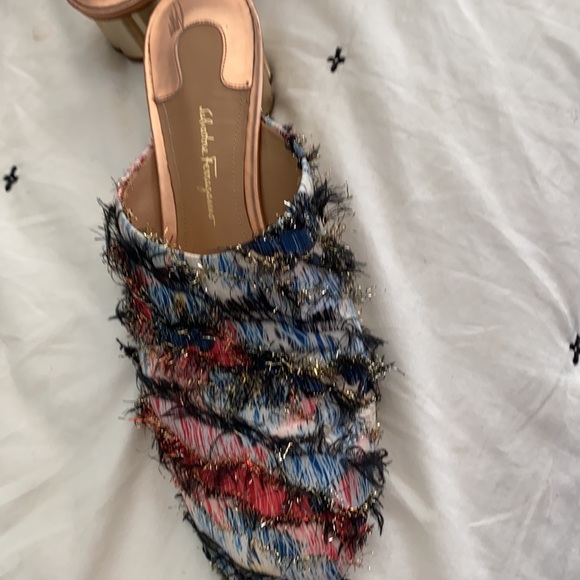 Ferragamo clogs - Picture 3 of 3